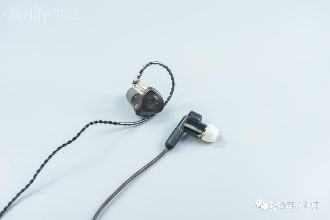 宁梵na2入耳式耳机,宁梵nm2耳机评测