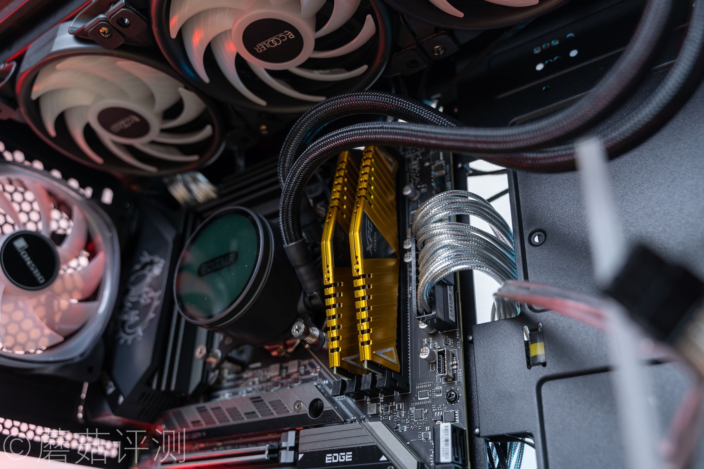 威刚xpg威龙z1ddr4,威刚xpgz1白色内存条