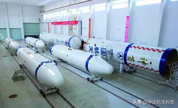 火箭是怎么站在发射台上的,火箭发射的高度