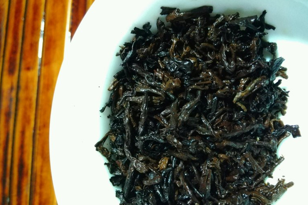 大益茶1901蜜韵的专家品鉴,2006年大益沱茶v93熟茶价格