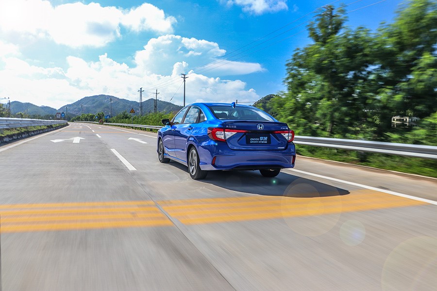本田享域1.5混动净享版用车感受,堵车不给油费油吗