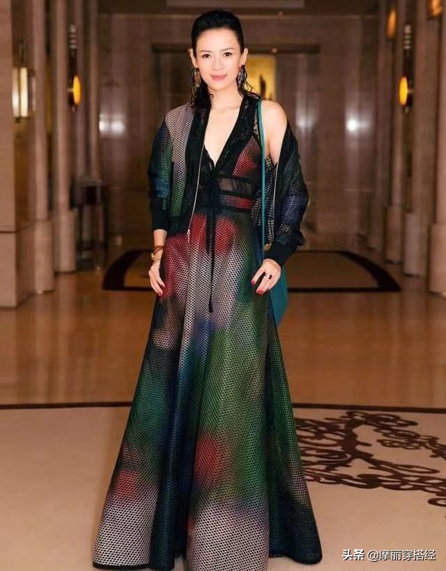 气质v领连衣裙精致迷人秀锁骨,韩版修身显瘦锁骨露肩v领上衣