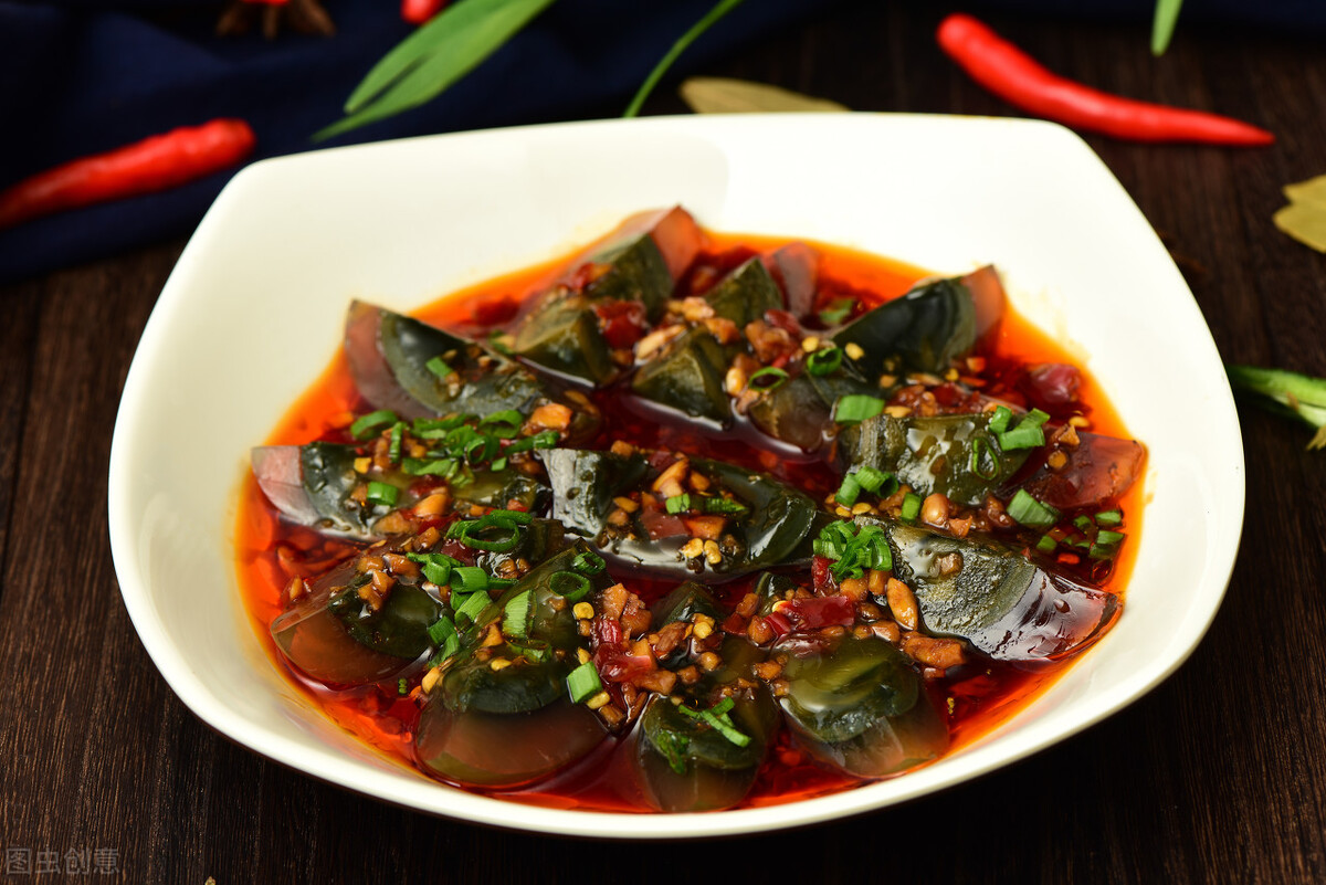 凉拌皮蛋最忌讳的调料,凉拌皮蛋的正确方法