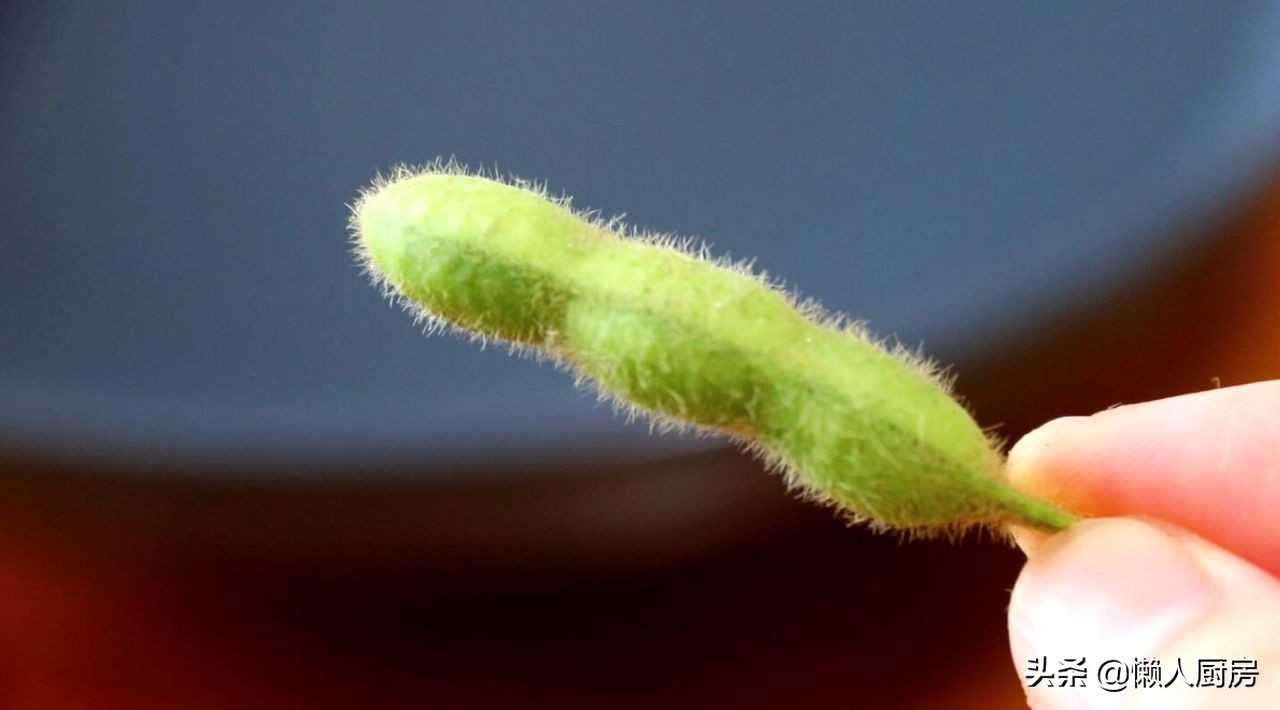 煮带壳的毛豆怎么不会发黄,怎样才能煮出翠绿的毛豆