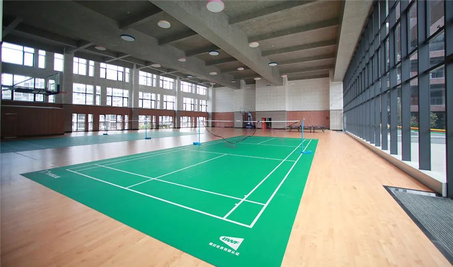 投资10亿，坐标布吉，这是一所被低估的宝藏学校