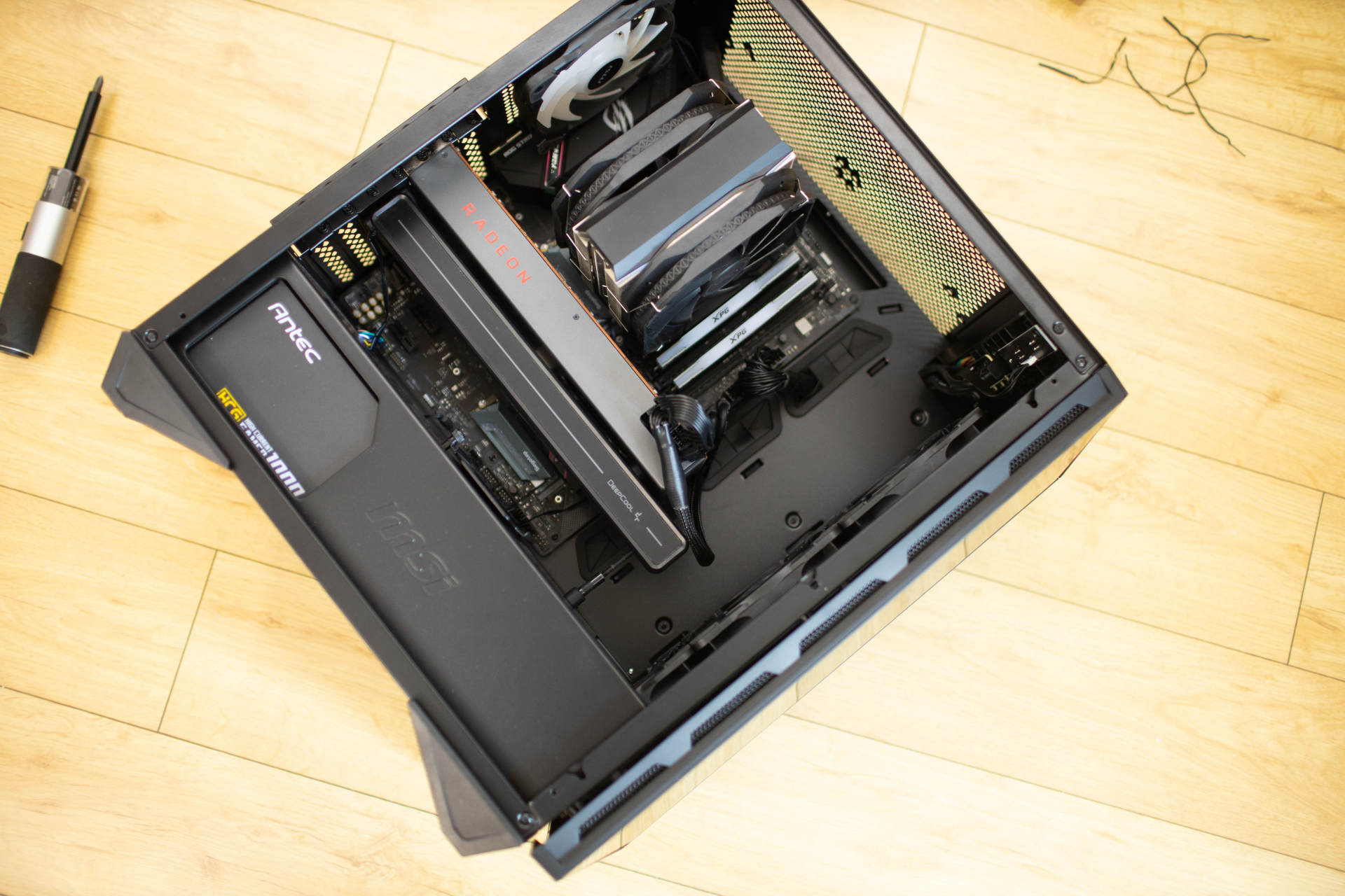 微星氪金枪二代可以装风冷吗,微星氪金枪机箱前面可以拆吗