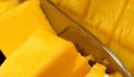 海南小台芒皮薄肉厚甘甜多汁,海南正宗台芒芒果