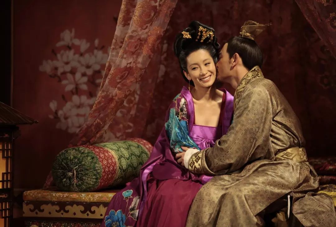 武则天靠什么手段让高宗爱不释手,武则天和唐高宗谁更有心机