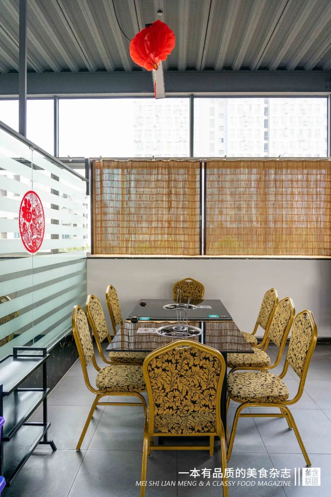 昆明拥有10辆车的男人，用一座城来藏臭味​，和一个不能说的秘密