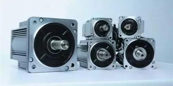 如何选择a系列与b系列伺服电机,如何正确选择步进或者伺服电机