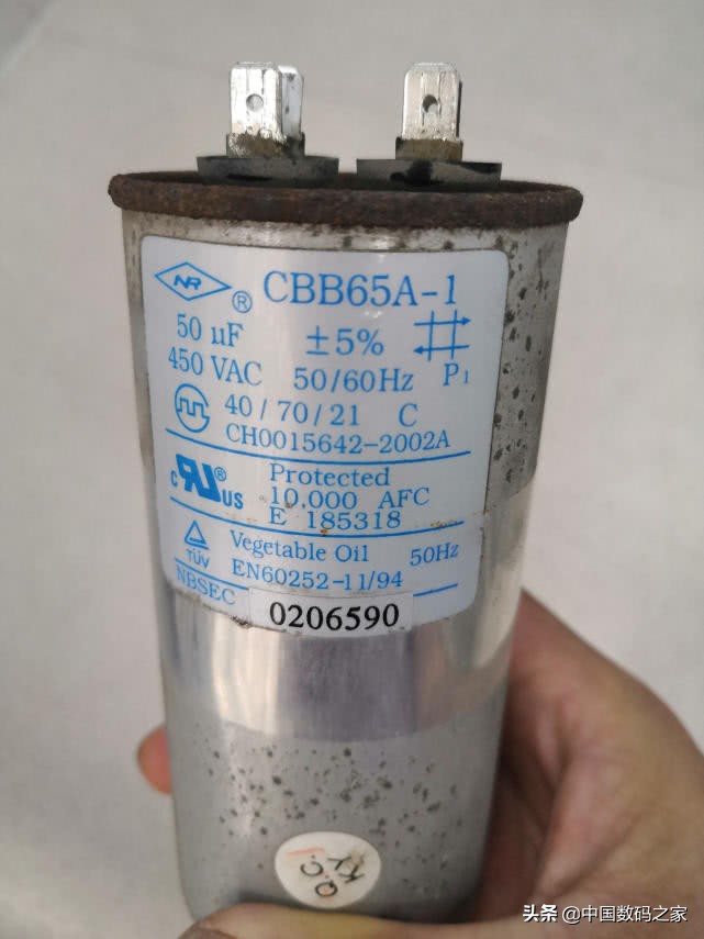 更换空调启动电容新电容要放电吗,空调电容的拆装视频