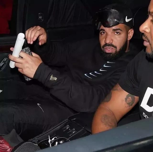 Drake回归，OVOxAIRFORCE1预计明年发售