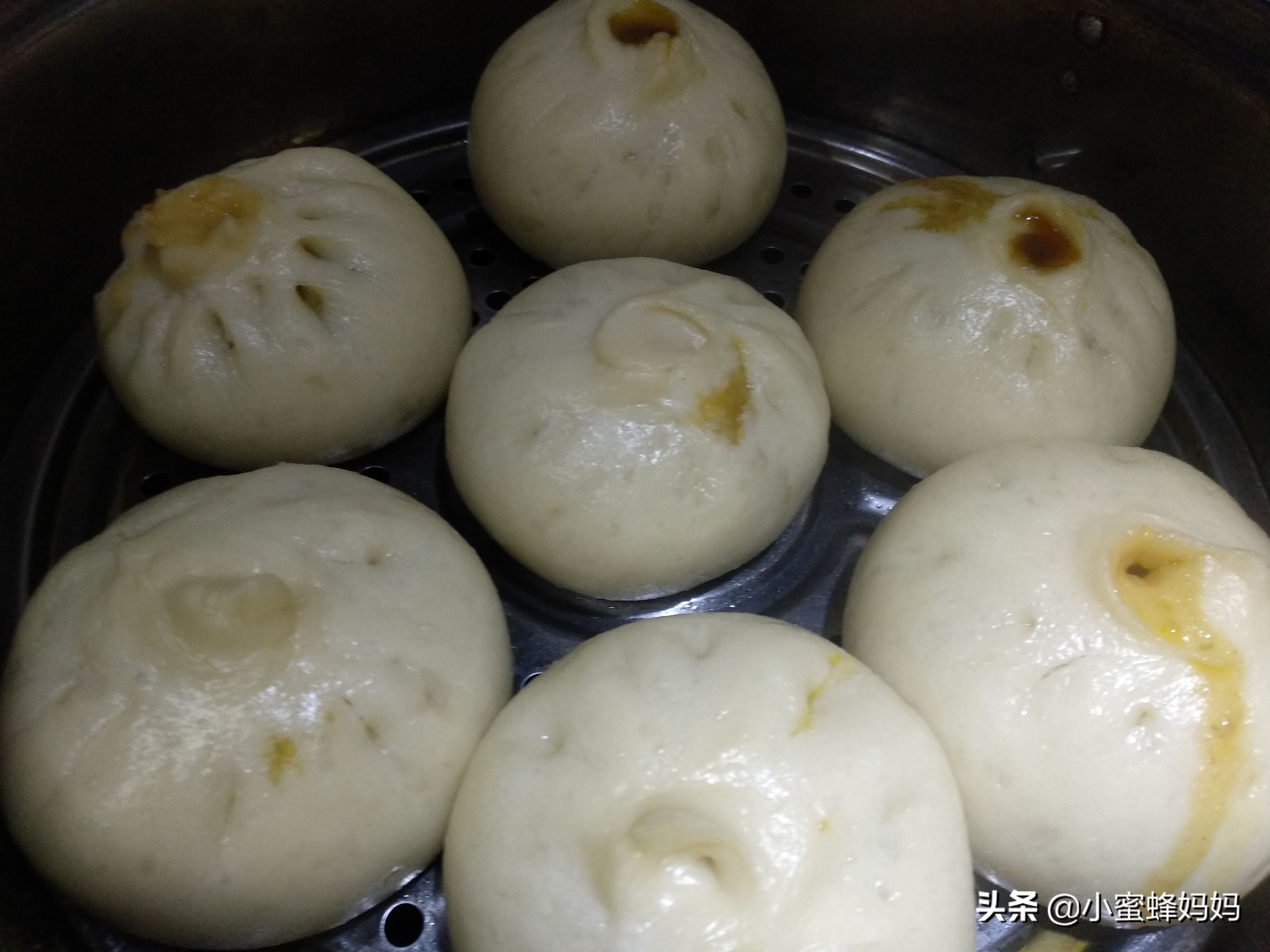 雪里红做包子视频,腌好的雪里红做包子