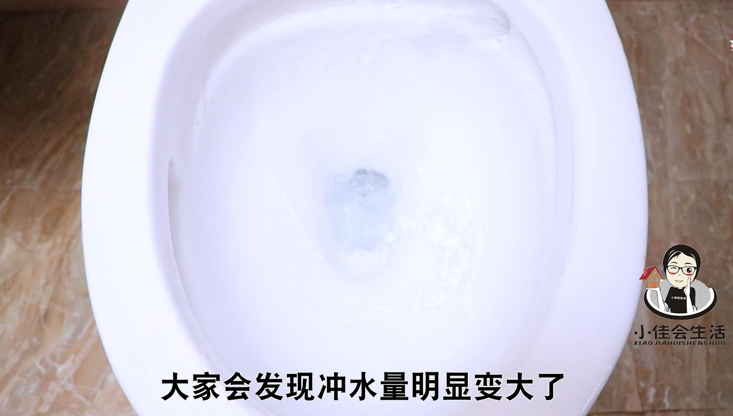 马桶冲水无力一按就下去,马桶冲水没劲小窍门