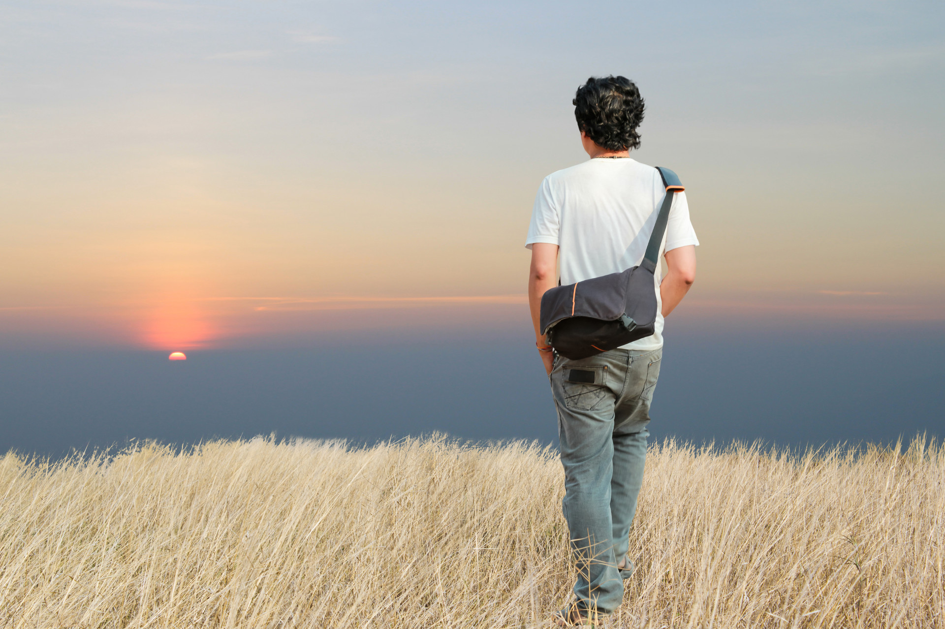 国际旅行语言不通怎么办？学会这些，你也可以走遍全世界