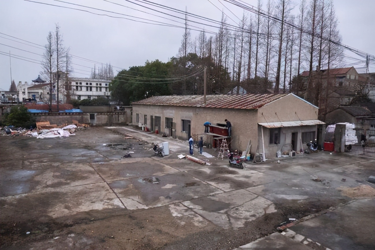 三十多岁中年大叔失业,30岁大叔单身上海