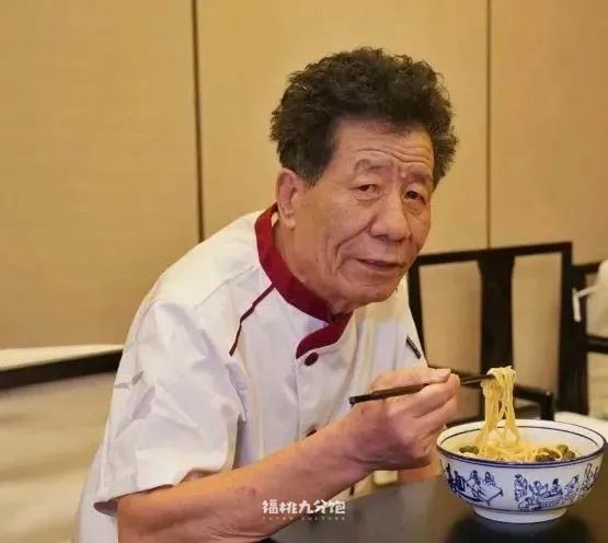 王宝强吃面道士下山,道士下山吃面图片