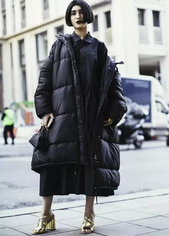 拒绝臃肿冬天最薄的保暖衣,好看又不显臃肿的羽绒服