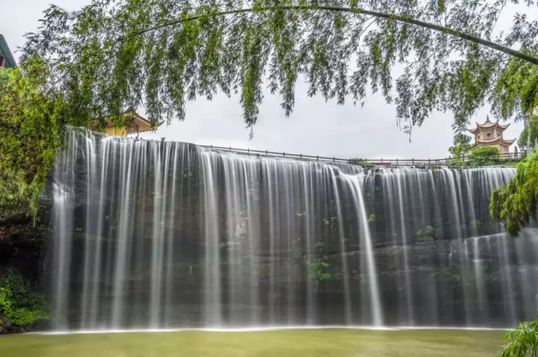 成都到大理房车旅行,成都至云南房车7天旅游攻略
