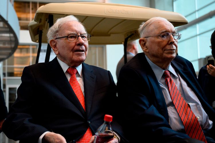 巴菲特推荐买入标普500指数基金,巴菲特为什么推荐标普500