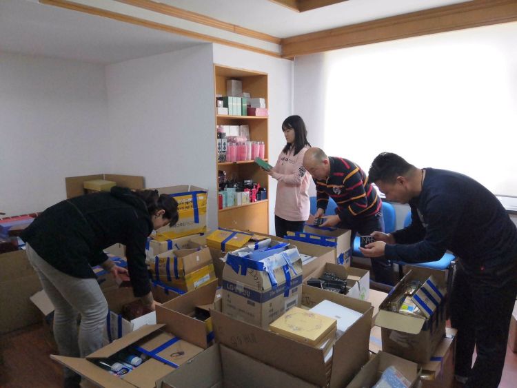 您网购的进口化妆品可能是假货！岛城市场监管部门查获3处非法销售窝点，货值逾200万元