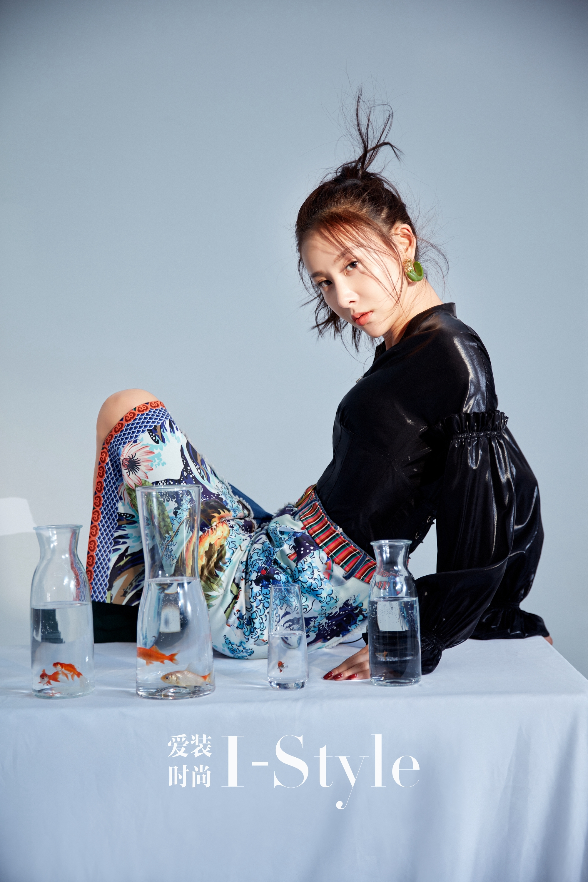 贾清穿衣搭配图,贾青穿复古连衣裙