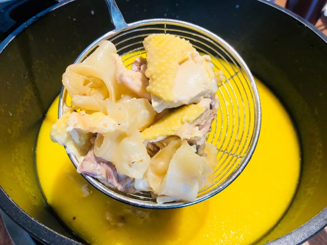 香港帅哥为了爱情来郑州,也带来了香港地道花胶鸡