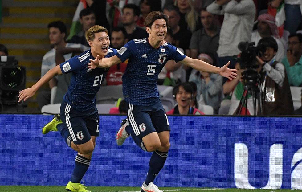 黄健翔评日本赢德国,日本2比1逆转德国黄健翔