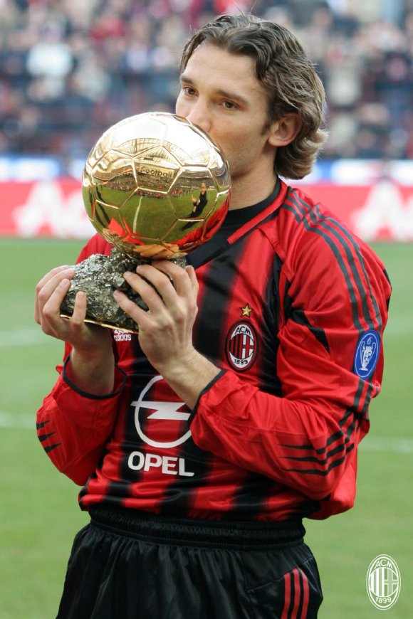 世界足坛最伟大的7号,世界足坛十大伟大号码7号