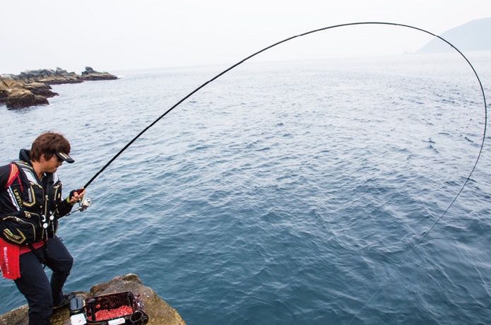鱼竿中鱼怎样的幅度才是有腰力,鱼竿的腰力好与不好的区别