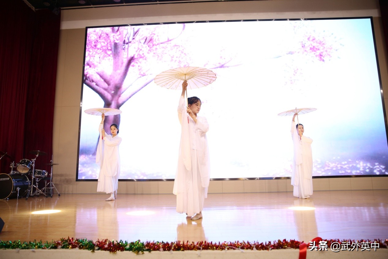 武外英中硚口新校区,武外英中夏令营