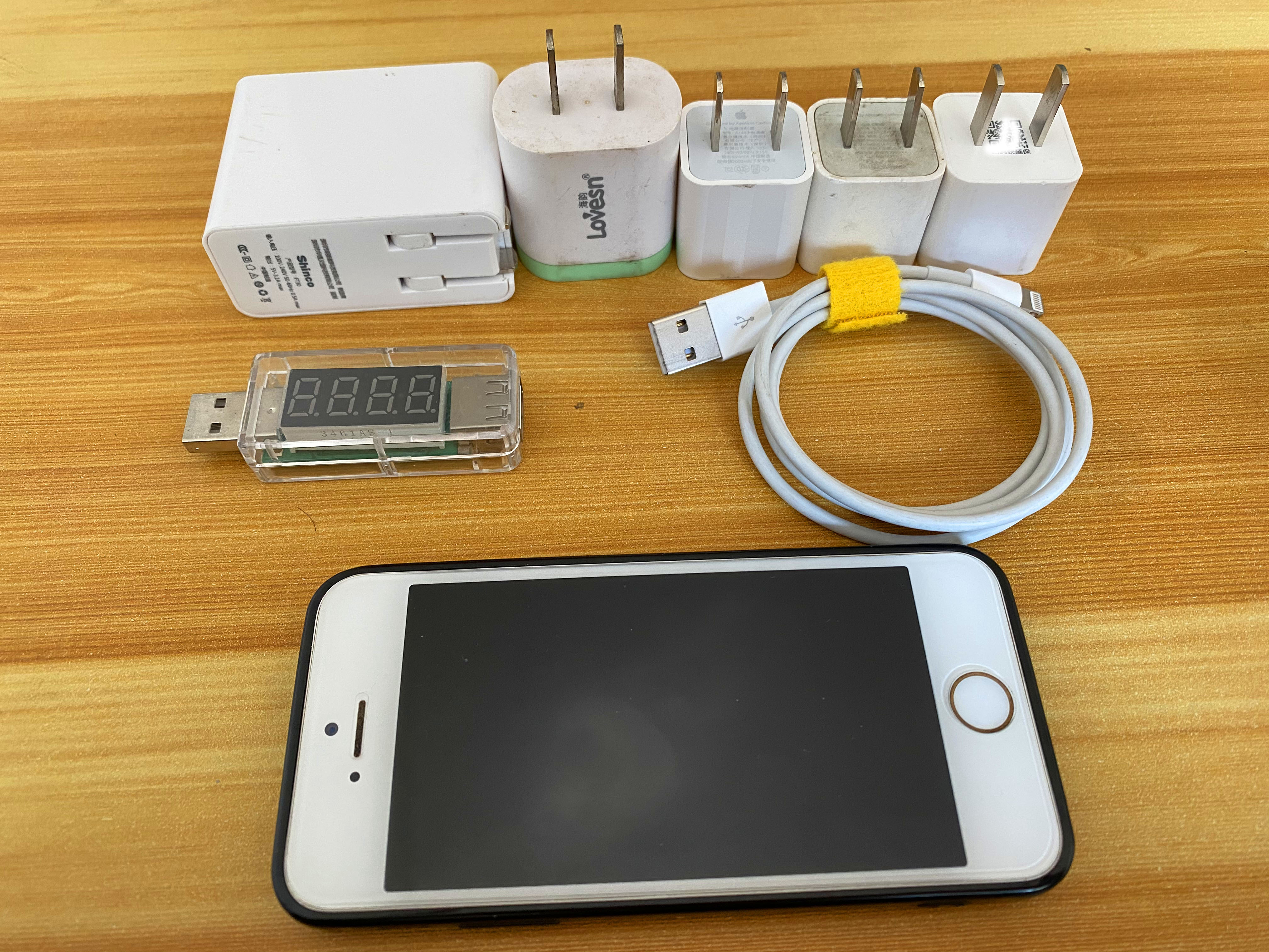 苹果原装充电器和国产充电器对比,目前公认最好的苹果手机充电器