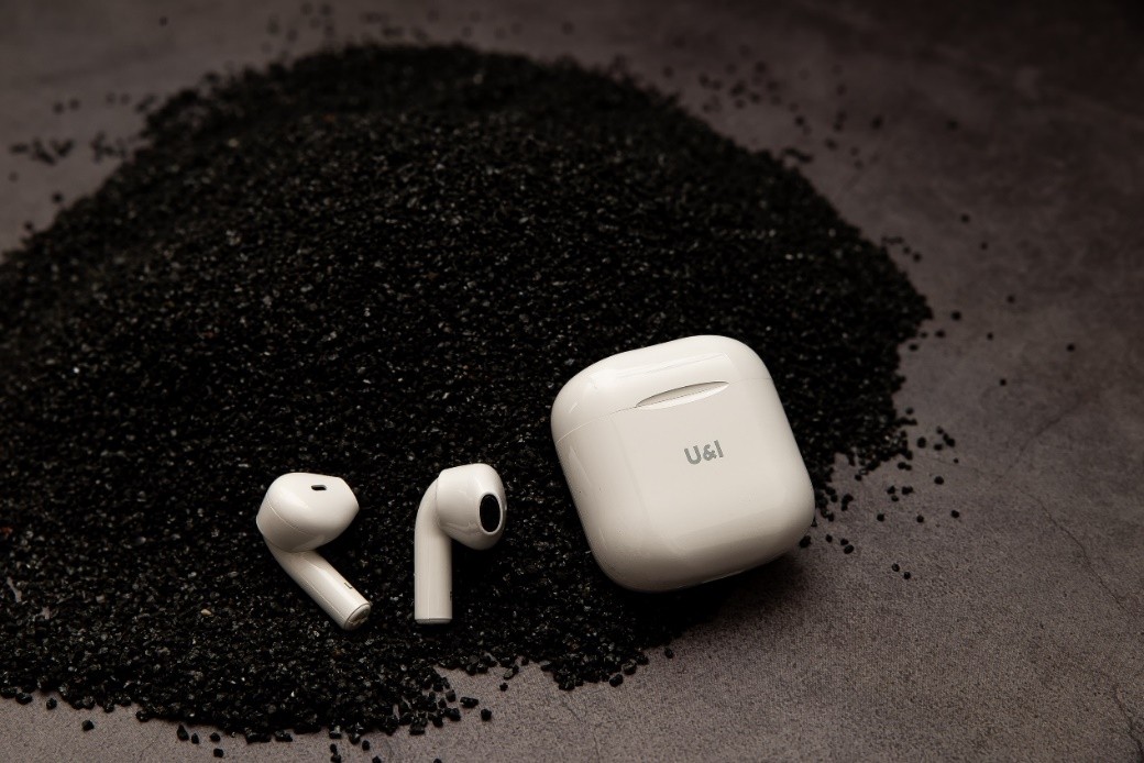 无感佩戴+HiFi音质组合，UI由我Mini上手体验