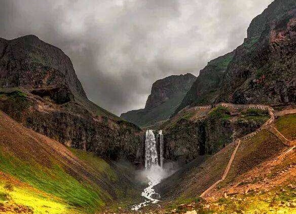 冰沟河天池瀑布,古风瀑布