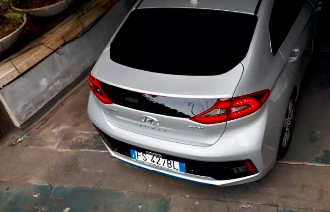 海外试驾丨穿行罗马，于永恒之城中遇见科技现代