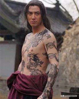 九纹龙史进大闹少华山,水浒为什么没有九纹龙史进的戏份