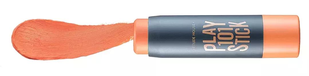 美妆亲测|用了这支腮红棒后，男票总说我的脸白里透红~