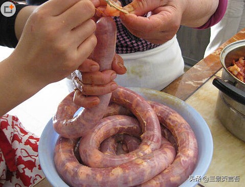 怎样做家常味麻辣香肠,川味麻辣香肠10斤肉放多少盐