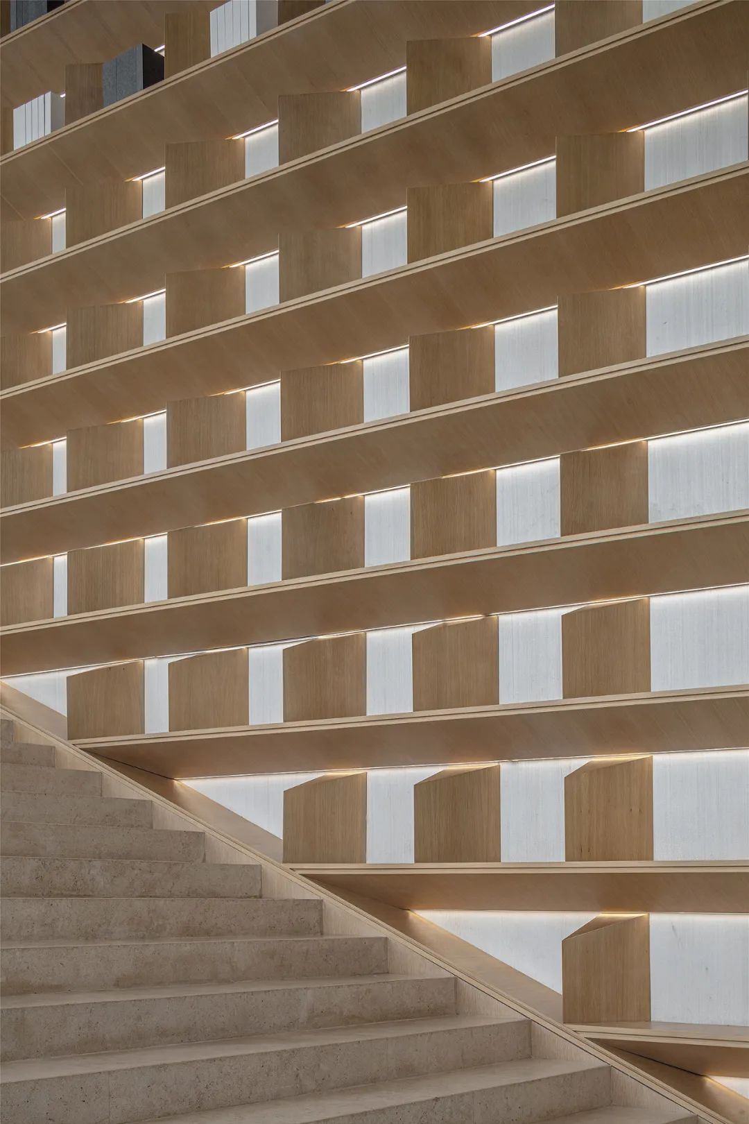 首发|达观设计：现代折线艺术生活馆，家与城市的过渡