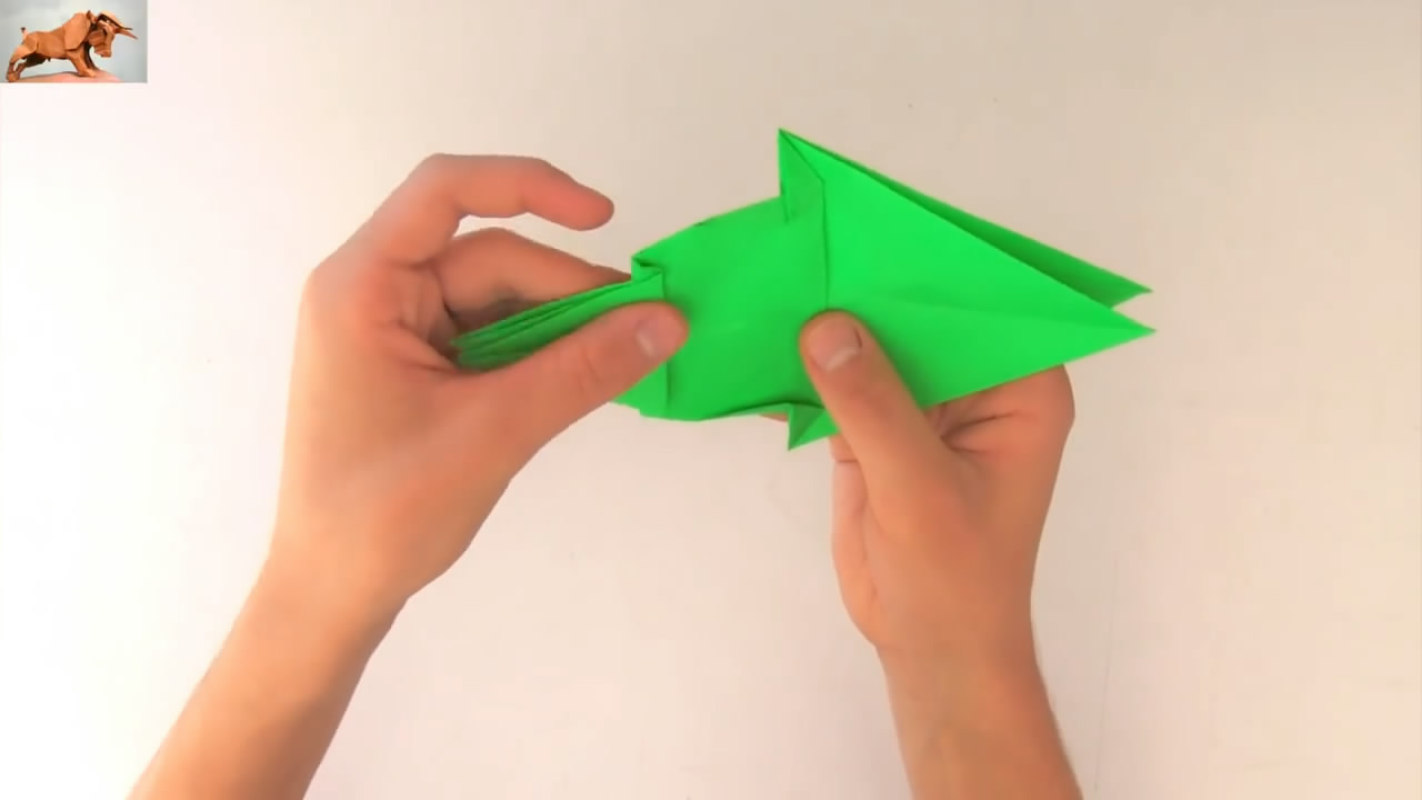 立体公牛折纸教程,凶猛公牛折纸