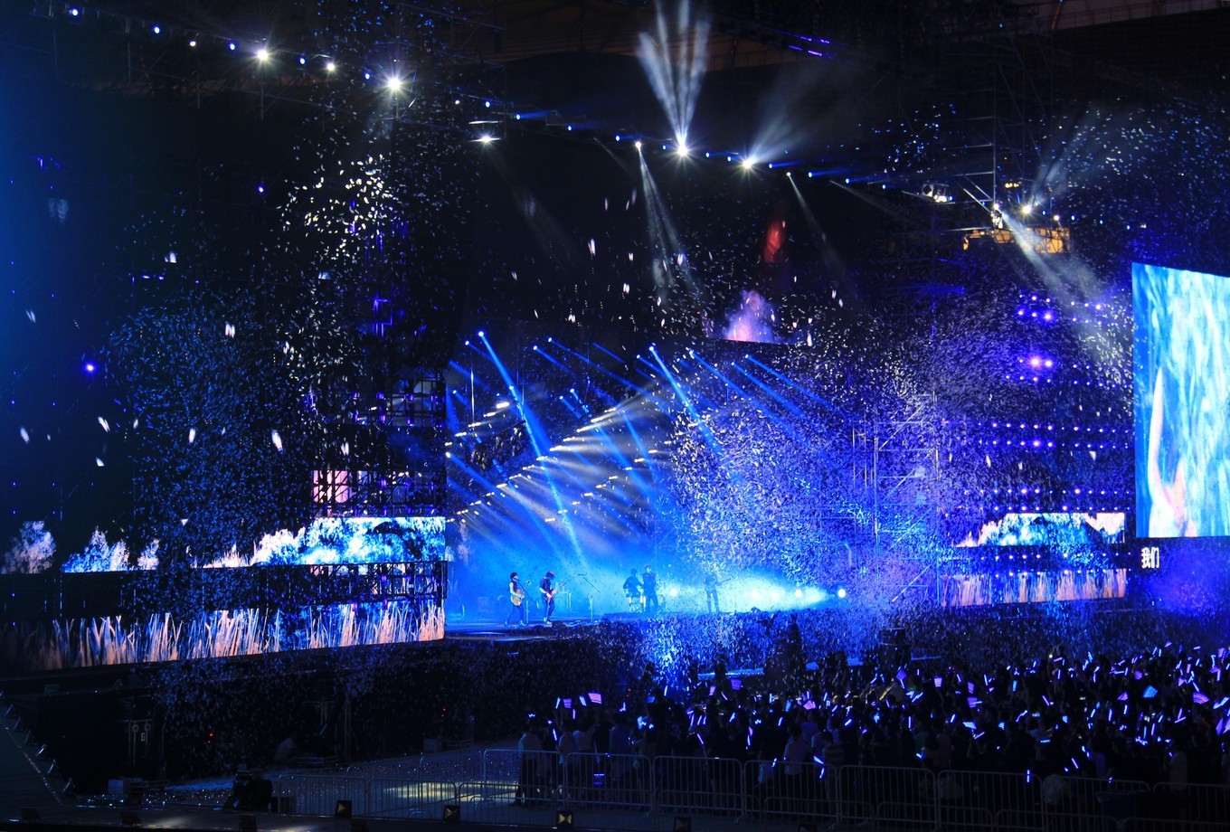 北京鸟巢值得一去吗,北京鸟巢旅游全景