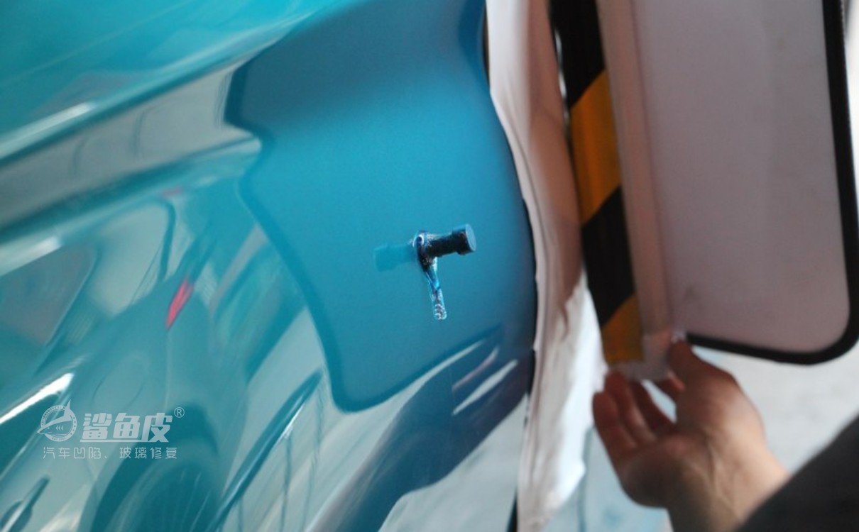 汽车有小凹陷点怎么处理,新车碰了小凹陷要修吗