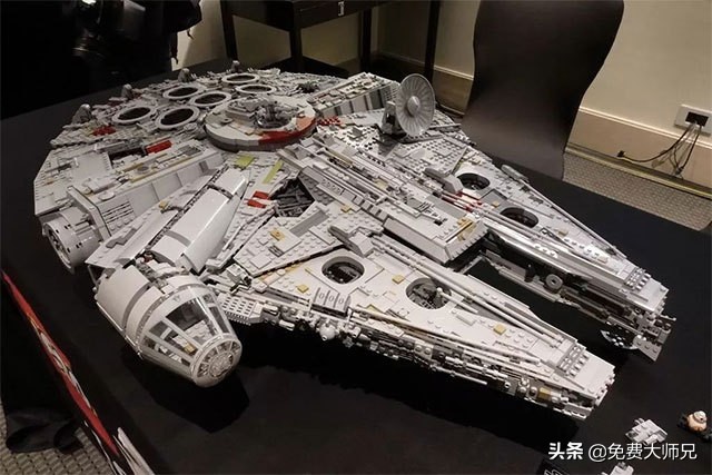 优衣库乐高联名款t恤价格,优衣库乐高衣服