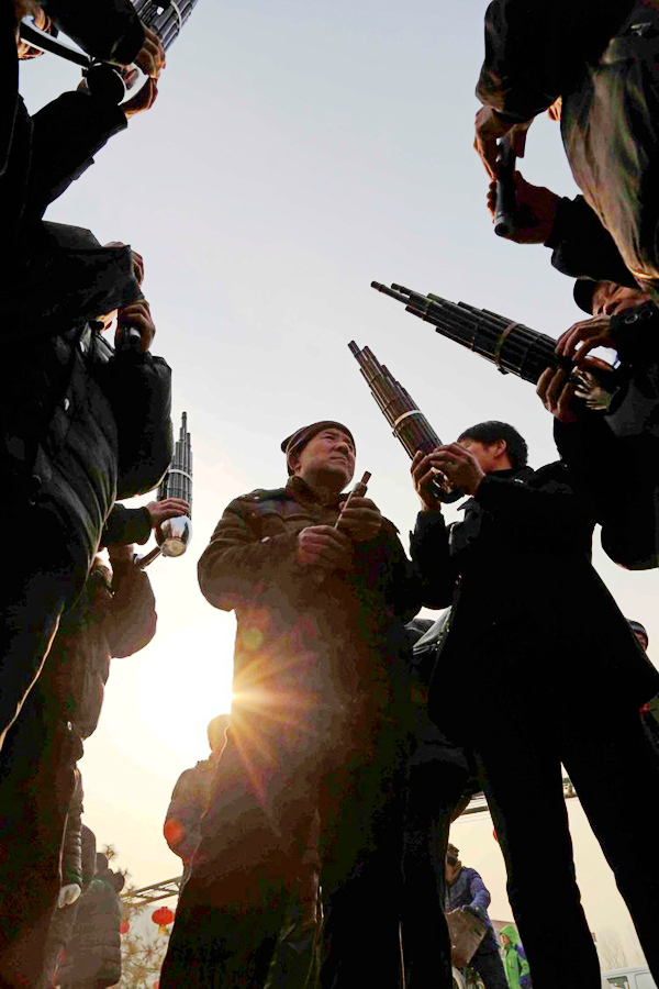 多国狂欢,国人的狂欢盛宴