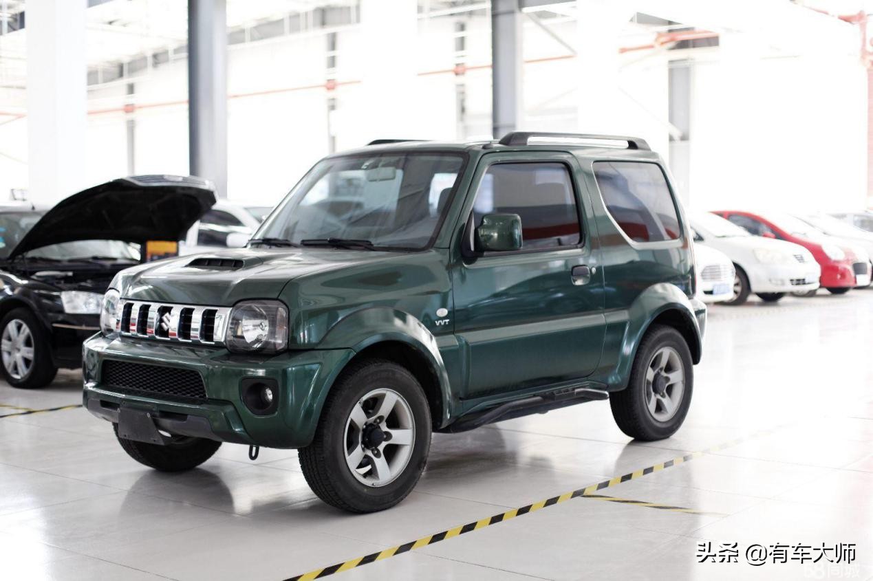 年轻硬派suv,油耗低至4l仅卖8万,美系大屏硬派四驱非承载suv推荐