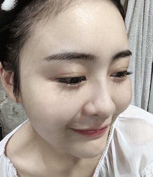 给肌肤做清洁搓出死皮，紧致毛孔白嫩肌肤，网友：卸妆伴侣