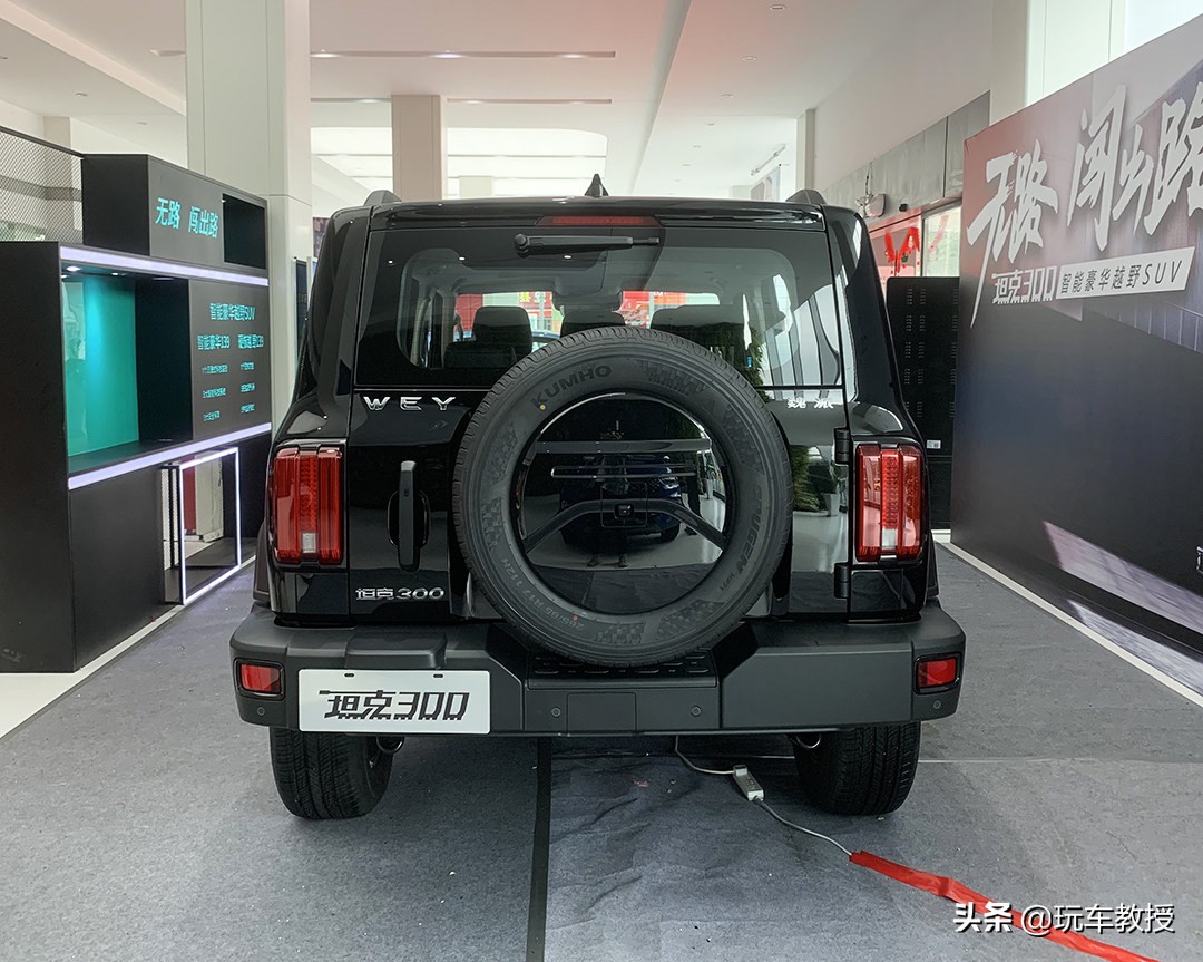 2023款坦克300顶配配置与讲解,全新一代坦克300总售量达到多少台