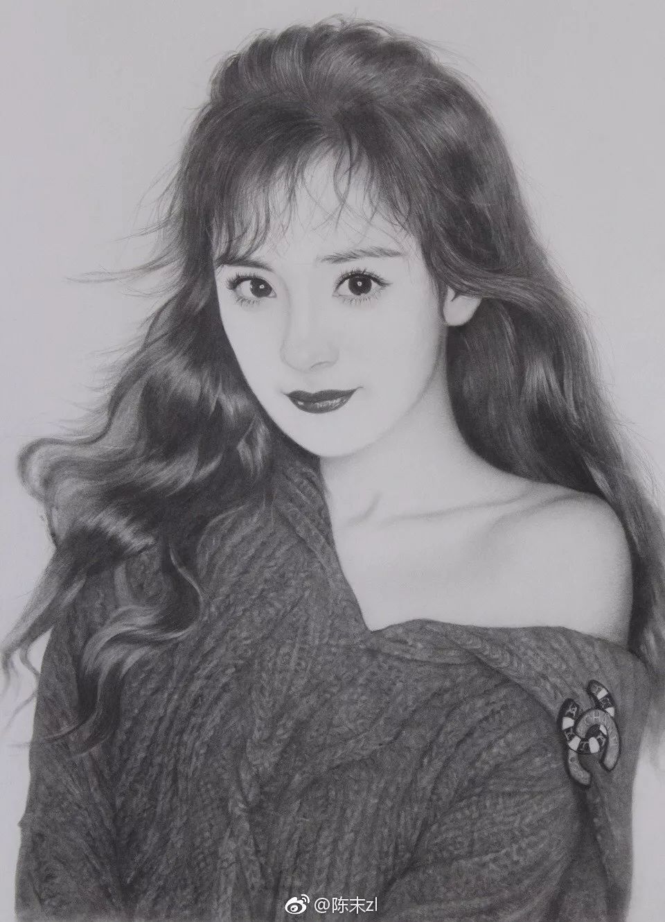 大学没毕业，95后妹纸用一支铅笔就撩到了范冰冰！这...