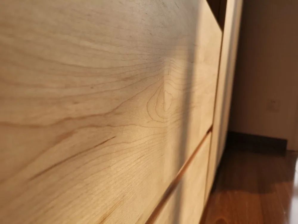 北美硬枫木家具贵吗,温柔家具轻奢岩板