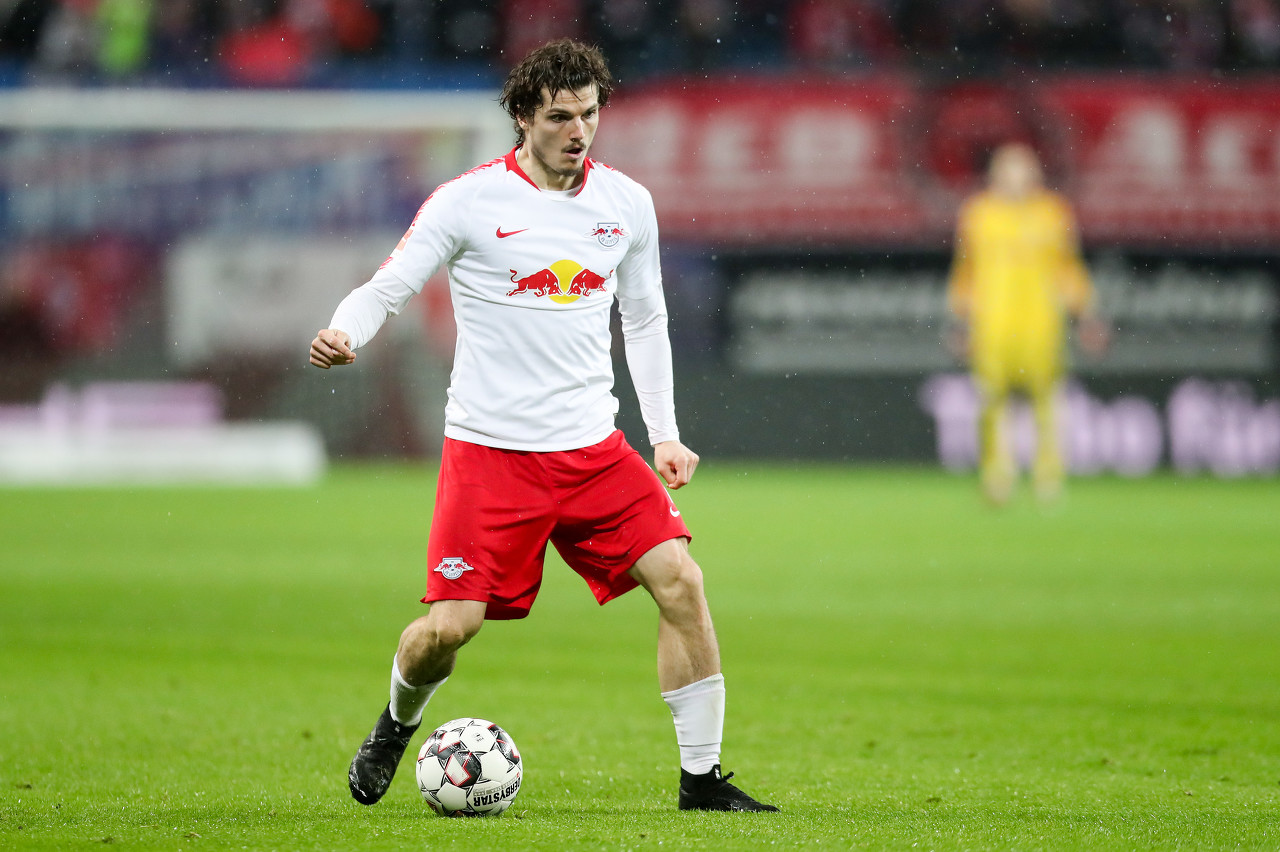 莱比锡红牛弧线远射,莱比锡红牛萨比策